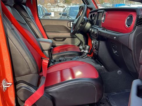 Used 2023 Jeep Wrangler Unlimited Rubicon 4xe image 14