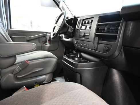 Used 2020 GMC Savana 2500 w/ Driver Convenience Package RWD image 15