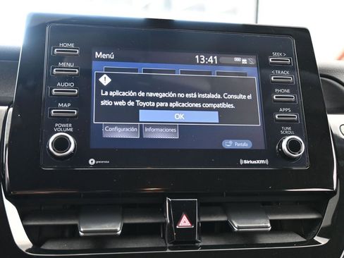 Used 2022 Toyota Camry SE image 19