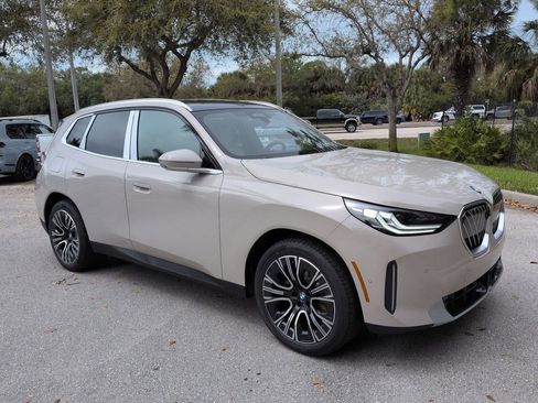 New 2026 BMW X3 xDrive30 w/ Premium Package AWD/4WD image 2