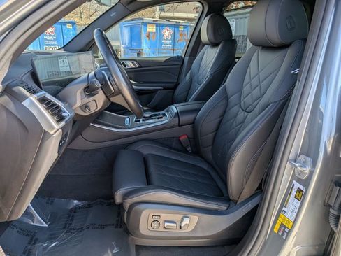 Certified 2024 BMW X5 xDrive50e w/ Premium Package image 17