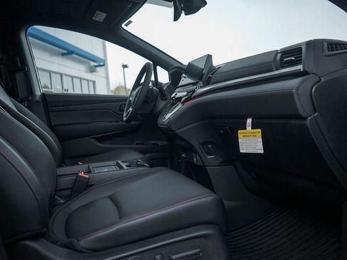 New 2026 Honda Odyssey Sport-L image 11