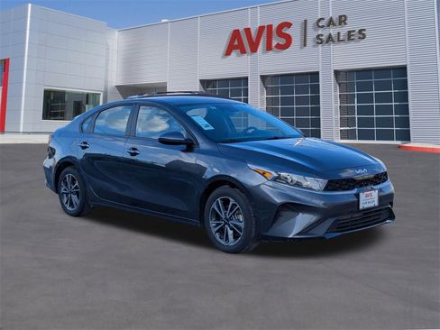 Used 2024 Kia Forte LXS image 9