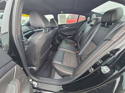 Used 2023 Nissan Maxima SR w/ Sport Mat Group image 8
