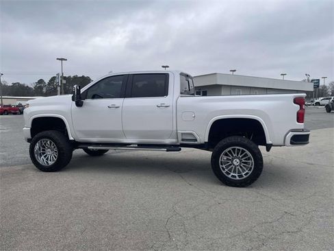 Used 2022 Chevrolet Silverado 2500 LTZ w/ LTZ Plus Package image 7