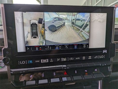 New 2025 GMC Hummer EV 2X w/ Extreme Off-Road Package image 13