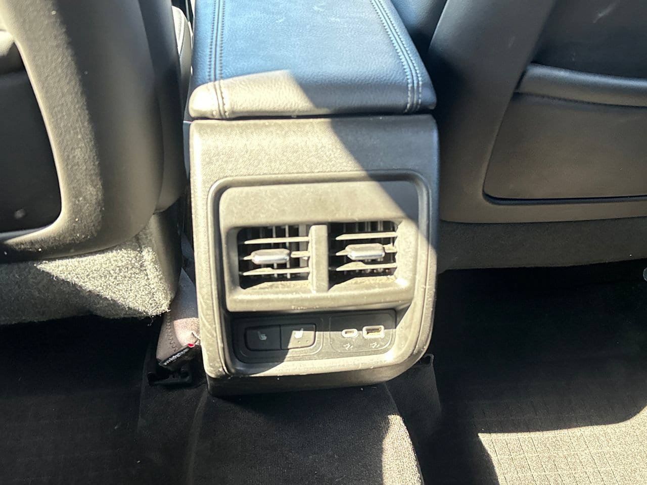 Used 2019 Cadillac XT4 Premium Luxury FWD image 28