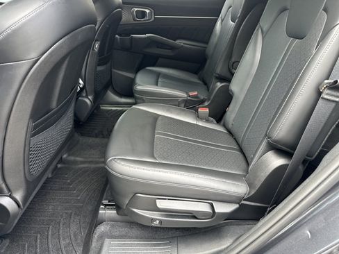 Certified 2023 Kia Sorento SX FWD image 25