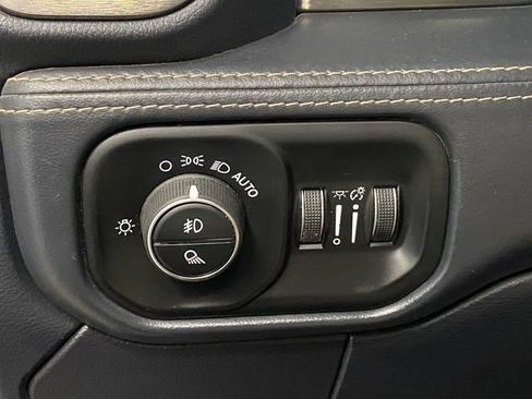 Used 2019 RAM 2500 Limited image 28