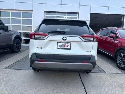 Used 2021 Toyota RAV4 Limited AWD/4WD image 7