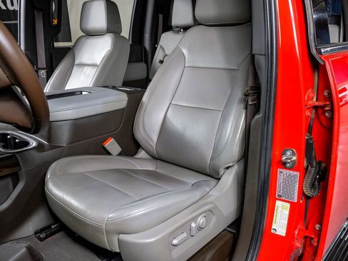 Used 2020 GMC Sierra 3500 SLT w/ SLT Premium Plus Package image 29