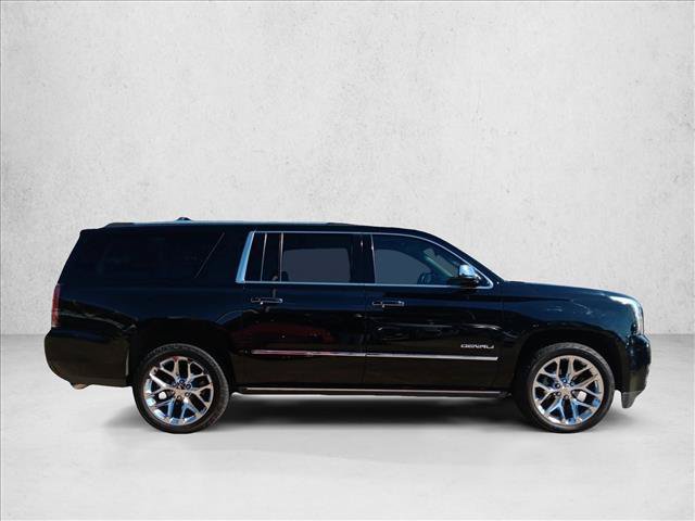 Used 2019 GMC Yukon XL Denali w/ Denali Ultimate Package AWD/4WD image 4