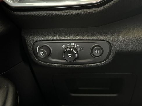 Used 2022 Chevrolet TrailBlazer LT w/ Convenience Package image 26