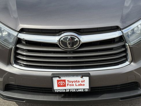 Used 2014 Toyota Highlander Limited Platinum AWD/4WD image 9