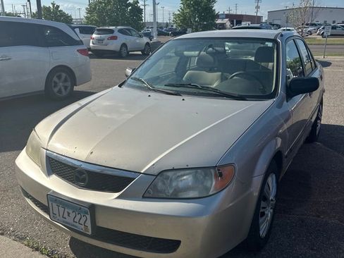 Used 2002 MAZDA Protege FWD image 3