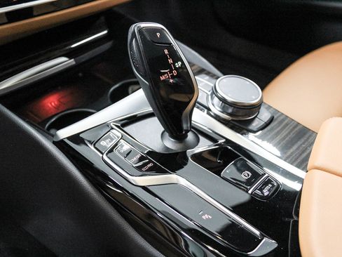 Certified 2023 BMW 530i w/ Premium Package RWD image 20