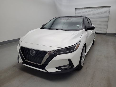 Used 2020 Nissan Sentra SR w/ Premium Package FWD image 15