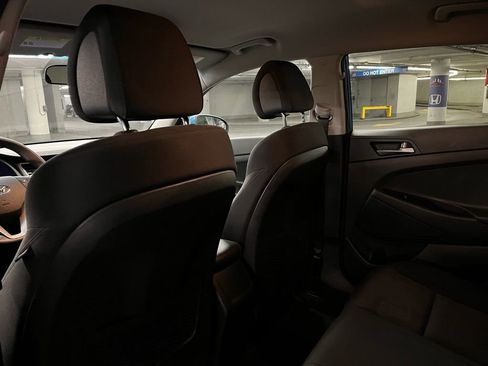 Used 2018 Hyundai Tucson SEL image 18