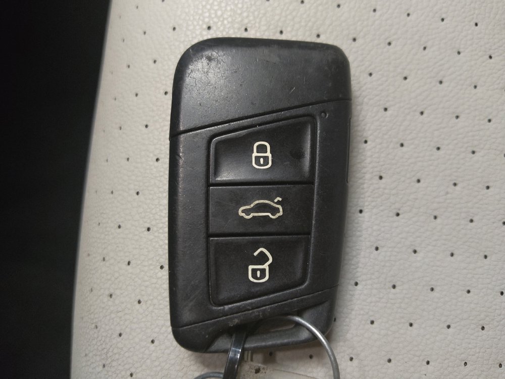 Used 2019 Volkswagen Jetta R-Line FWD image 32