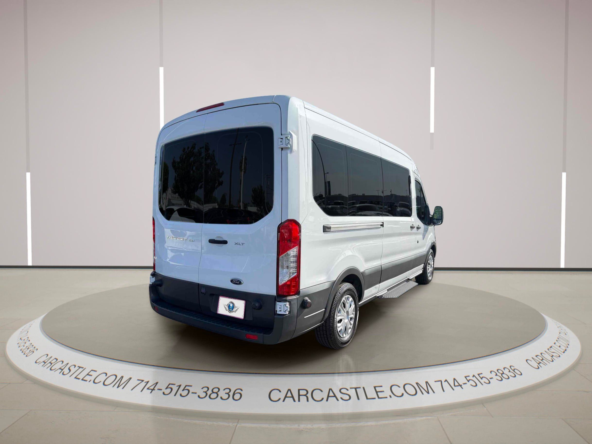 Used 2017 Ford Transit 350 XLT RWD image 5
