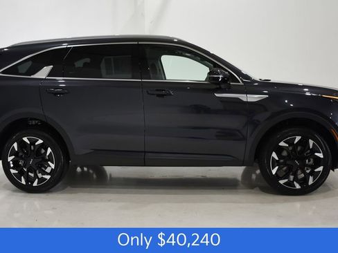 New 2026 Kia Sorento EX image 3