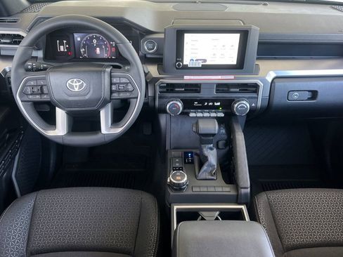 New 2026 Toyota 4Runner SR5 AWD/4WD image 13