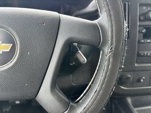 Used 2017 Chevrolet Express 3500 LT w/ LT Preferred Equipment Group RWD image 17