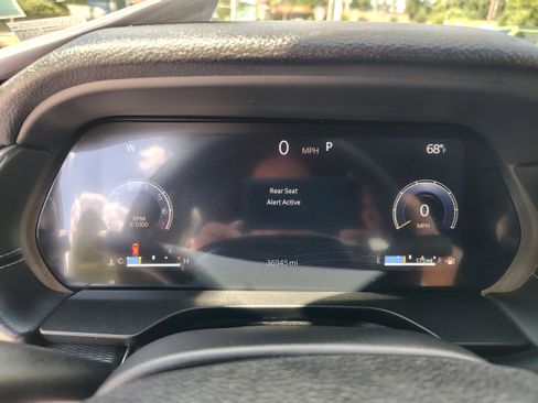 Certified 2024 Jeep Grand Cherokee Altitude image 28