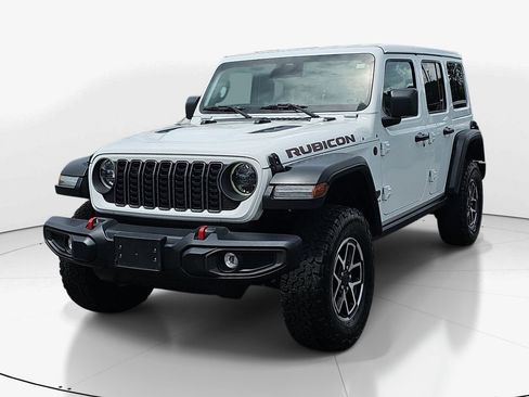 Used 2025 Jeep Wrangler Unlimited Rubicon AWD/4WD image 11