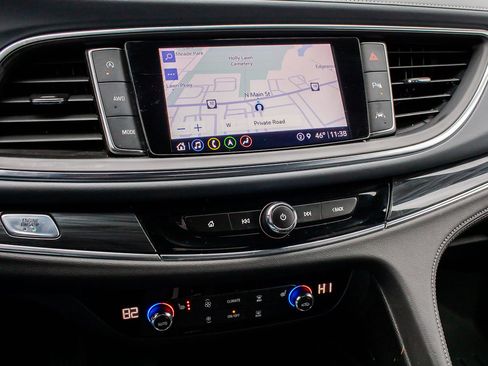 Used 2023 Buick Enclave Essence w/ Experience Buick Package image 20