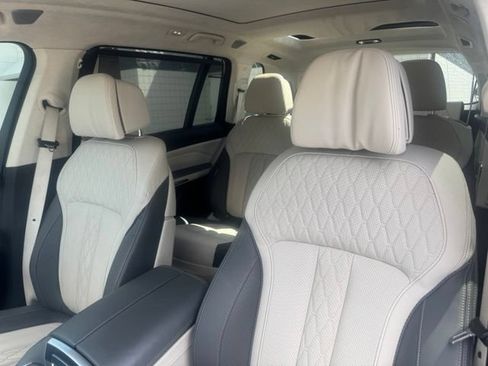 Certified 2024 BMW X7 M60i w/ Climate Comfort Package AWD/4WD image 19