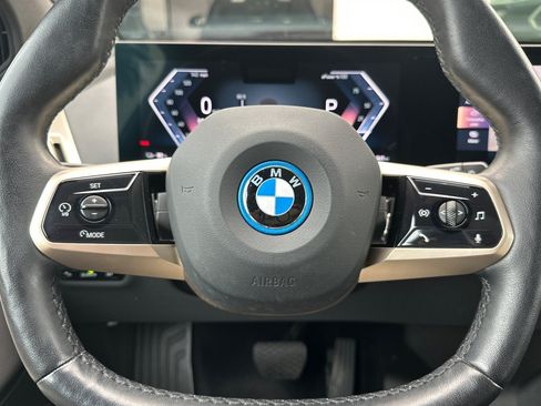Used 2023 BMW iX xDrive50 w/ Premium Package AWD/4WD image 23