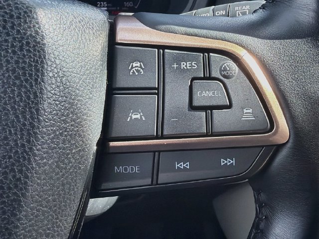 Used 2024 Toyota Grand Highlander AWD Hybrid image 39