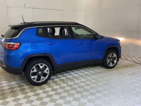 Used 2018 Jeep Compass Limited AWD/4WD image 3