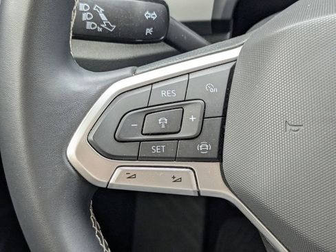 Used 2021 Volkswagen Atlas SE w/ Towing Package image 30