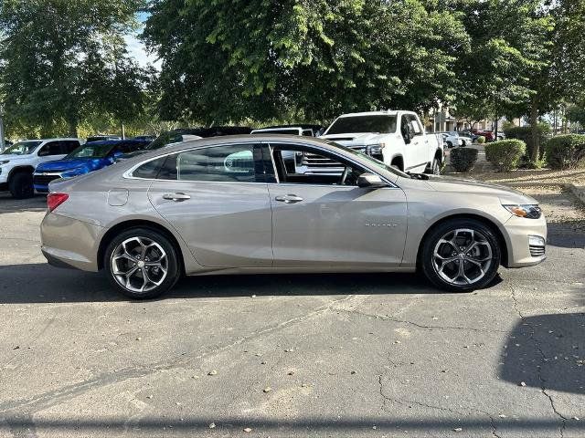 Used 2023 Chevrolet Malibu LT w/ Driver Confidence Package FWD image 2