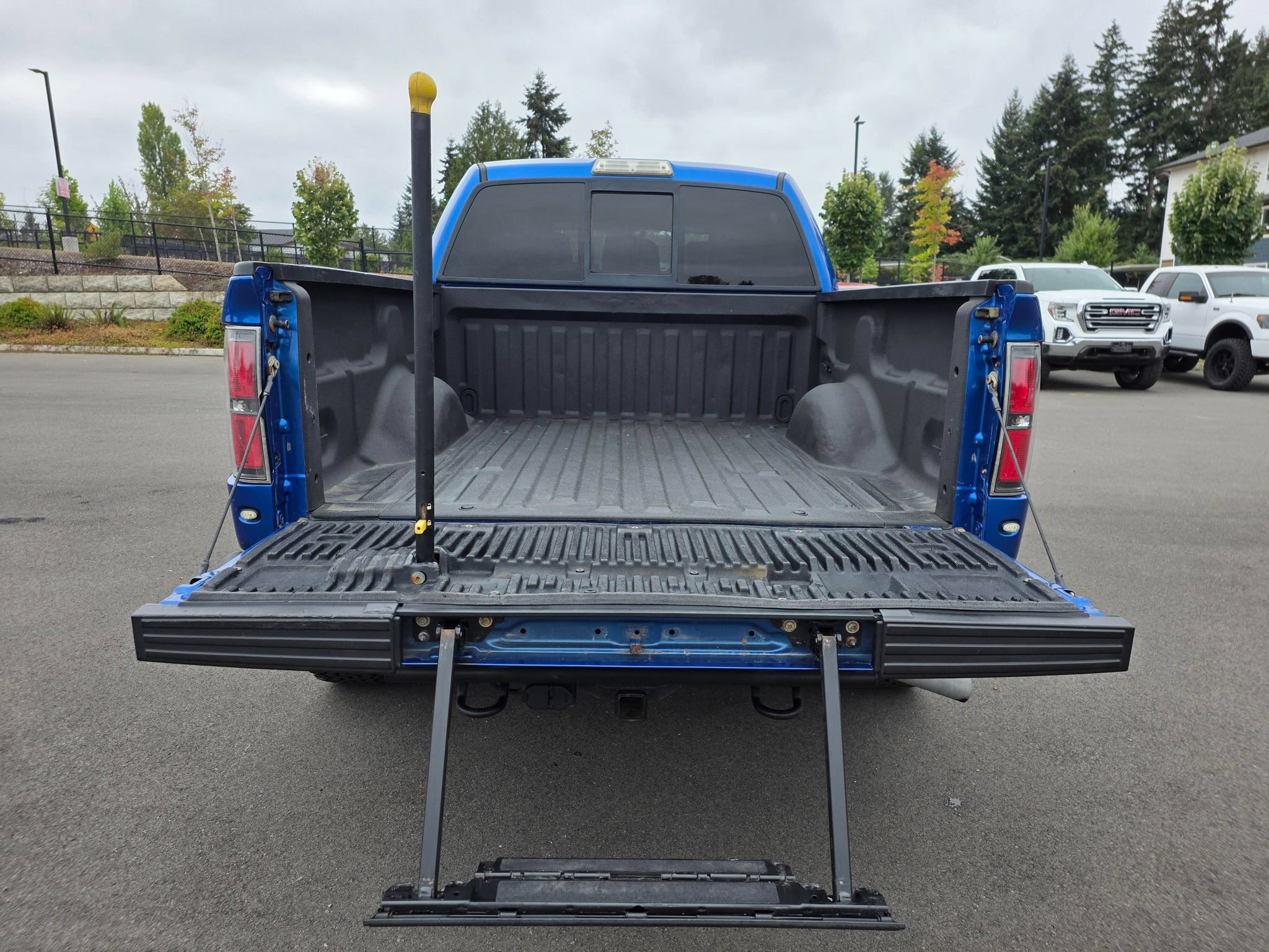 Used 2011 Ford F150 Raptor AWD/4WD image 16