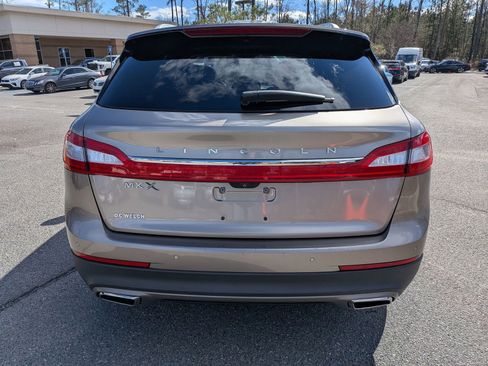 Used 2018 Lincoln MKX Reserve w/ Driver Assistance Package image 5