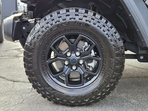 Used 2024 Jeep Wrangler Sport image 28