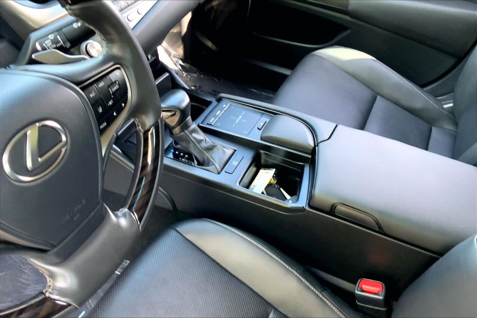 Certified 2021 Lexus ES 350 w/ Premium Package FWD image 16