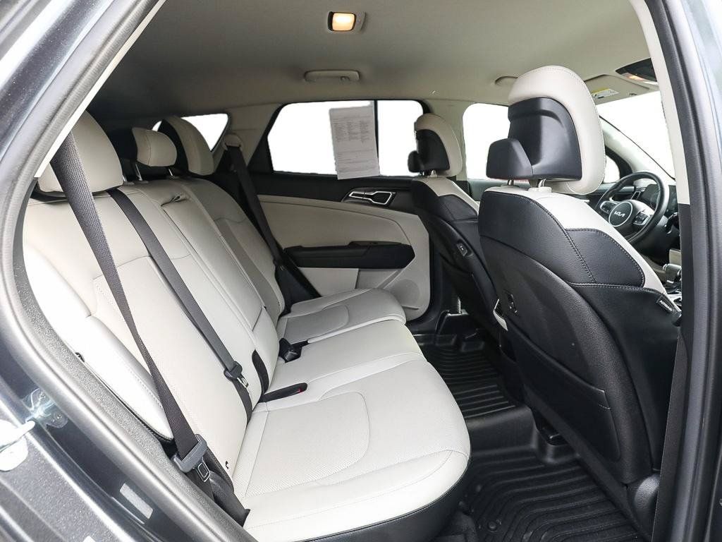 Used 2023 Kia Sportage EX FWD image 10