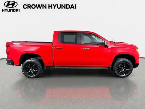 Used 2024 Chevrolet Silverado 1500 Custom Trail Boss w/ LPO, Dark Essentials Package image 5