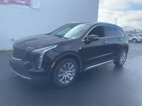 Used 2023 Cadillac XT4 Premium Luxury image 1