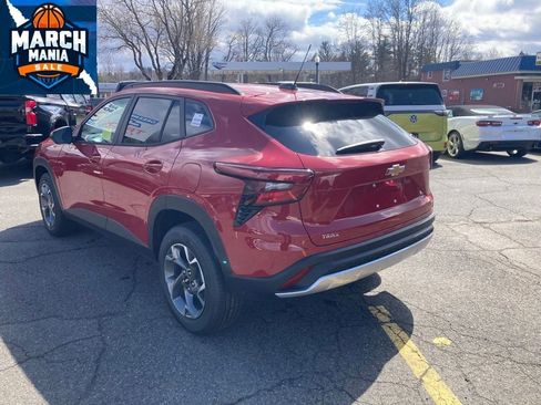 New 2026 Chevrolet Trax LT image 5