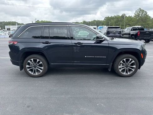 Used 2024 Jeep Grand Cherokee Overland w/ Trailer Tow Package AWD/4WD image 6