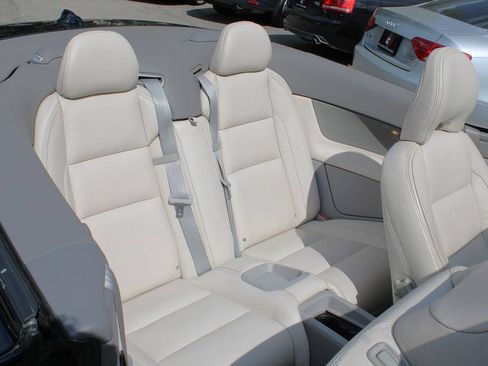 Used 2012 Volvo C70 T5 FWD image 33