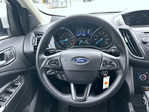 Used 2018 Ford Escape SE FWD image 11