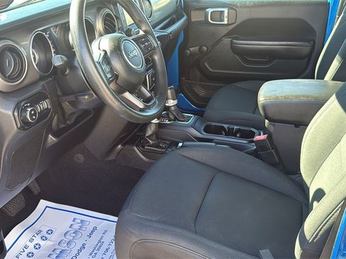 Used 2020 Jeep Gladiator Sport image 27