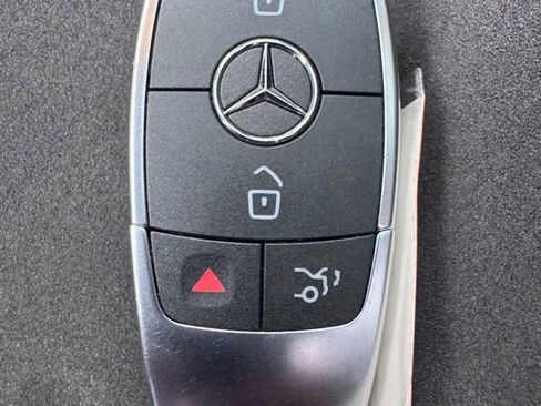 Used 2022 Mercedes-Benz GLC 43 AMG 4MATIC image 47