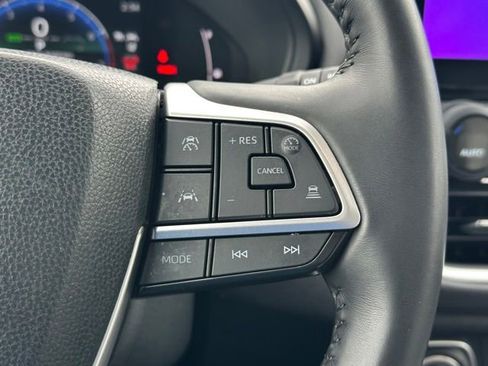 Used 2024 Toyota Grand Highlander AWD image 44